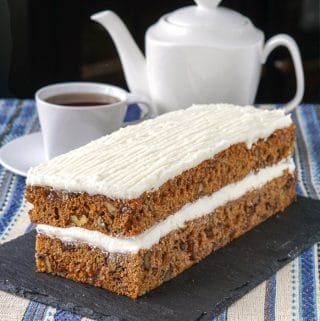 Spanish Bar Cake. A real old fashioned treat! A supermarket favourite from years ago, this simple raisin spice cake is easy to make, moist and utterly delicious. #oldfashioned #JaneParker #easybaking #scratchcake Spanish Bar Cake Recipe, A And P, Spanish Bar, Whiskey Cake, Bar Cake, Spice Cake Recipes, Rock Recipes, Torte Cupcake, A Piece Of Cake