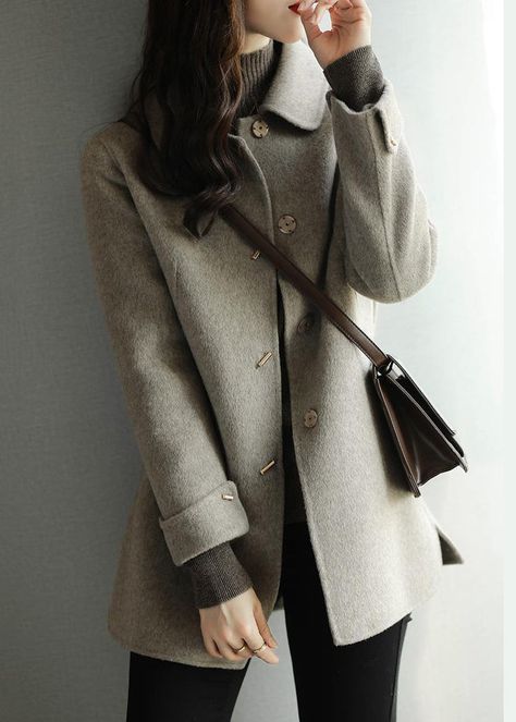 Coffee Cake Recipes Easy, Womens Office, Middle Age Fashion, Wool Coat Women, Long Wool Coat, Women Overcoat, Fashion Office, Fall Coat, Woolen Coat