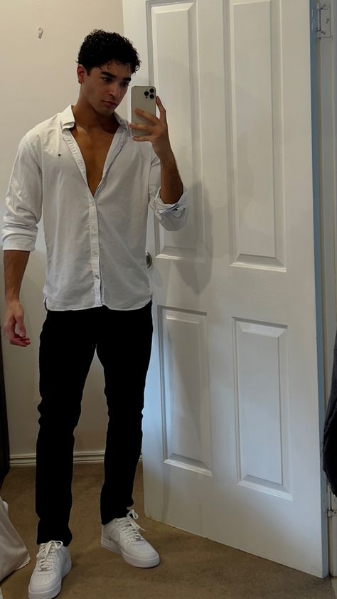 Best Guy Outfits, Mens Inspo Outfits, Men Outfit Night Out, Night Men Outfit, Tall Boy Outfits, Starboy Summer Outfit, Casual Night Out Outfit Men, Outfits Hombre Elegante, Outfit Elegante Hombre