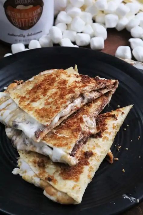 S'mores Quesadilla, S’mores Quesadilla, Smore Quesadilla, S’mores Quesadillas, Nutella And Peanut Butter Recipes, Smores Quesadilla, Chocolate Quesadillas, Nutella Quesadilla, Dessert Quesadilla Recipes