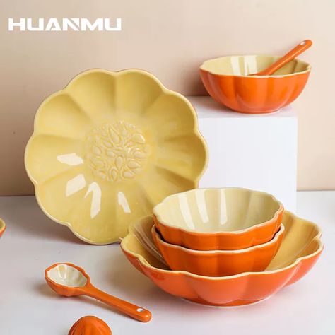 Creative Halloween Pumpkin Shaped Ceramic Bowl Plate Spoon Set Handmade Soup Bowl Set For Kitchen vajilla completa de platos - AliExpress Pumpkin Rice, Persian Tea, Watermelon Bowl, Ceramic Fruit Bowl, Ceramic Pumpkin, Soup Bowl Set, Ceramic Tea Set, Hand Painted Pottery, Orange Design