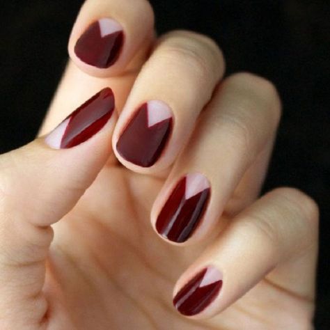 We talked about this newest nail trend - negative space nails, which is very popular and is spreading around the world quickly. For the ones that don& Triangle Nails, Half Moon Nails, Negative Space Nail Art, Thanksgiving Nail Art, Negative Space Nails, Space Nails, Fall Manicure, Moon Nails, Super Nails