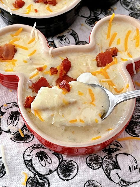 Baked Potato Soup Easy, Easy Baked Potato, Savory Bacon, Baked Potato Soup Recipe, Creamy Potatoes, Loaded Potato Soup, Loaded Baked Potato, Creamy Potato Soup, Loaded Baked Potato Soup