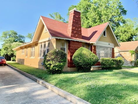 c.1927 Tennessee Home For Sale $90K - Old Houses Under $100K Tennessee Homes For Sale, Fireplace French, Home For Sale, French Doors, Old Houses, Curb Appeal, Tennessee, Hardwood Floors, House Plans