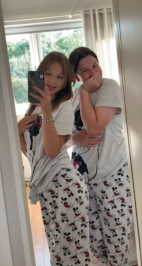 bestiegoals Pjs Outfits Matching, Primark Pjs Pyjama Sets, Bestie Matching Pjs, Matching Pjs Sleepover, Cute Matching Pjs For Best Friends, Cute Matching Pjs Friends, Bsf Matching Pjs, Matching Pajamas For Friends, Matching Pjs With Bestie