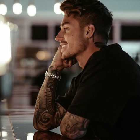 ronan markov — the darkest temptation Tatted Man Aesthetic, Man With Tattoos Aesthetic, Tattooed Men Aesthetic, Hair Tattoo Man, Booktok Men, Ronan Markov, The Darkest Temptation, Darkest Temptation, Solo Poses