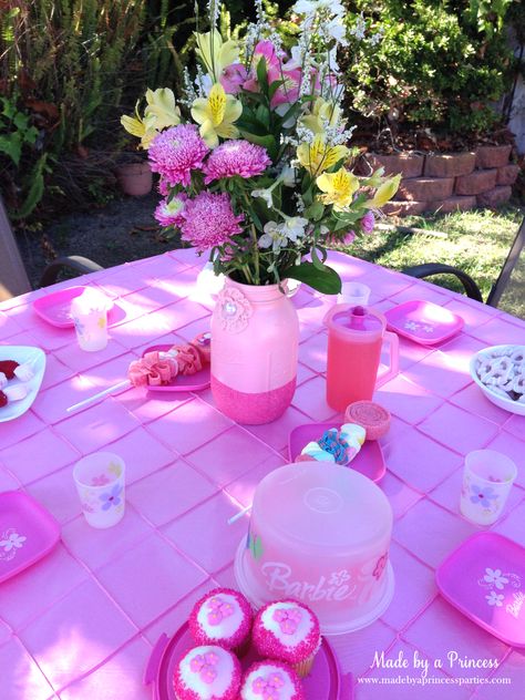 Made by A Princess: Sweet and Simple Barbie Tea Party Barbie Themed Tea Party, Barbie Tea Party, Pink Lemonade Cupcakes, Tea Party Table, Swim Party, Tea Ideas, Beautiful Sunday, Party Setup, Barbie Theme