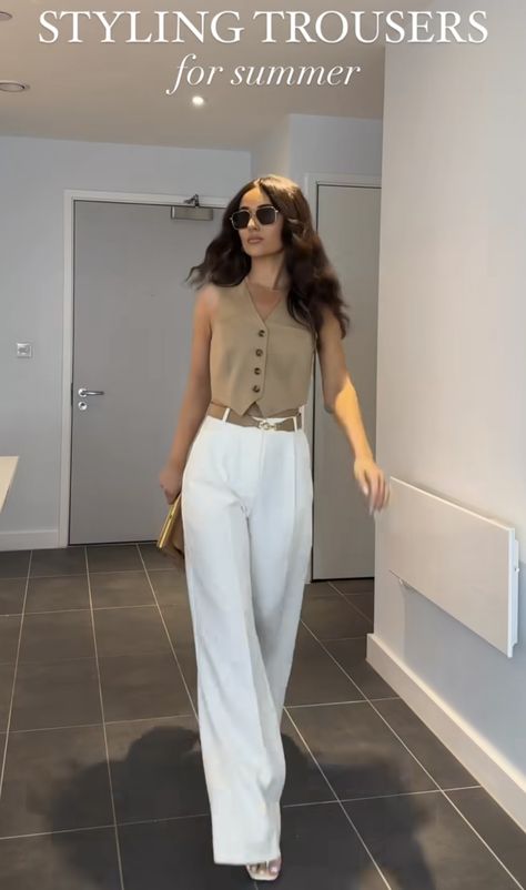 White Shirt Beige Trousers Women, Old Money Outfits White Pants, Elegant Off White Trousers, Nude Pants Outfit, Old Money White Trousers Outfit, White Trousers Outfit Classy, Elegant Beige Wide-leg Pants, White Wide Leg Pants Outfit, Wide Leg Pants Outfit Casual