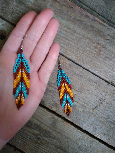 Aztec Earrings, Blue Beaded Earrings, Earrings Native American, Beaded Earrings Native, Beaded Necklace Patterns, Earrings Dangling, Dangle Earrings Boho, Beaded Earrings Tutorials, Beaded Earrings Diy