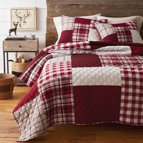 Red Plaid Quilt, Flannel Scraps, King Quilts, Helpful Products, Plaid Quilt, Red Bedding, Cottage Bedroom, King Quilt, Christmas Quilts