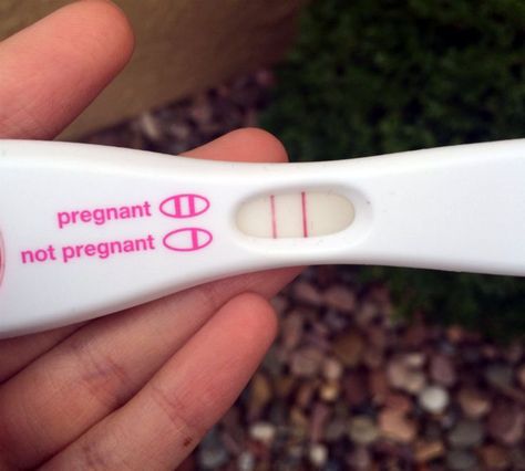 Testpack Positive Pregnancy Cute, Hamil Aesthetic, Testpack Positive Pregnancy, Fake Pregnancy, Positive Pregnancy Test, Pregnancy Test, Baby Family, Ulzzang Girl, Baby Photos