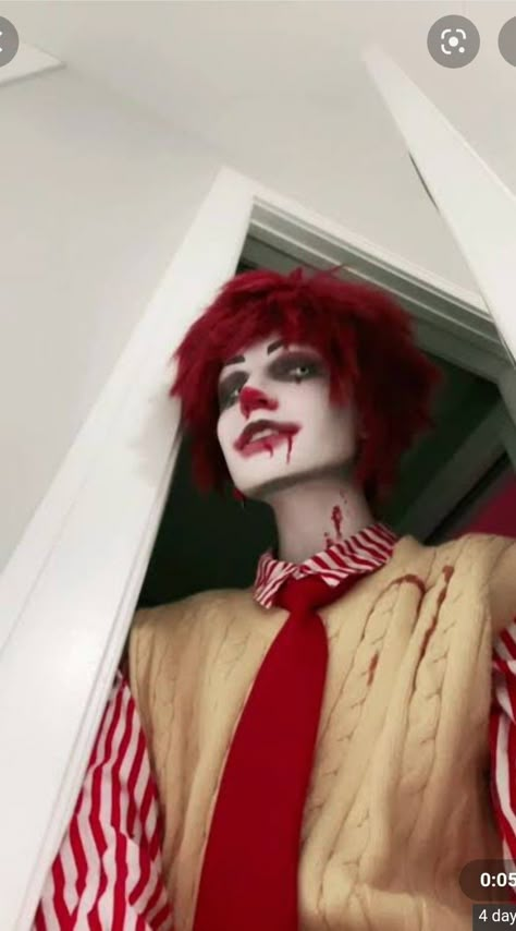 Hot Ronald Mcdonald Cosplay, Clown Makeup Ideas Men, Ronald Mcdonald Fanart Anime, Hot Ronald Mcdonald Fanart, Ronald Mc Donald Fanart, Hot Ronald Mcdonald, Hot Clowns Guy, Creepy Ronald Mcdonald, Ronald Mcdonald Makeup