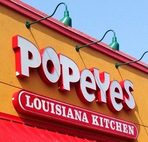 Popeye's Jambalaya Recipe - Secret Copycat Restaurant Recipes Popeyes Jambalaya Recipe, Popeyes Cajun Gravy Recipe, Cajun Gravy Recipe, Restraunt Recipes, Popeye Chicken, Cajun Gravy, Popeyes Restaurant, Popeyes Fried Chicken, Popeyes Louisiana Kitchen