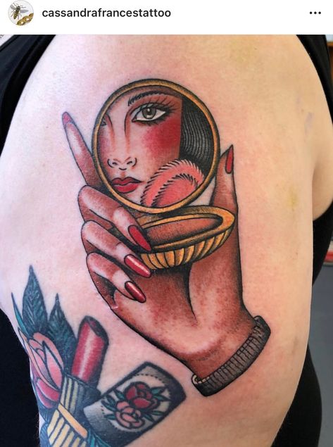 Mirror Tattoos, Traditional Style Tattoo, Kunst Tattoos, Traditional Tattoo Sleeve, Inspiration Tattoos, Tattoo Traditional, Old School Tattoo Designs, Tatuaje A Color, Traditional Tattoo Art