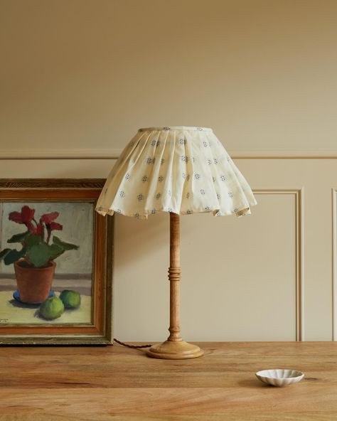 Love the simplicity of The Isla Lamp in stained wood. Such a natural beauty 🌞. Photographed with: 1) Limited Edition Embroidered Silk Red 2) Cream Embroidered Stripe Loose Pleat 3) Limited Edition Embroidered Silk Ivory 4) Criss Cross Loose Pleat 📷 @brookeharwood #lighting #lamp #bedsidelamp #tablelamp #hallwaylamp #lampshade #home #homestyling #interiors #interiordesign #interiorideas #houseandgarden #elledecor Cottage Lampshade, Hallway Lamp, Cosy Spaces, Lighting Lamp, Cream Tones, Lamp Lighting, Lighting Home, Stained Wood, Country Style Homes