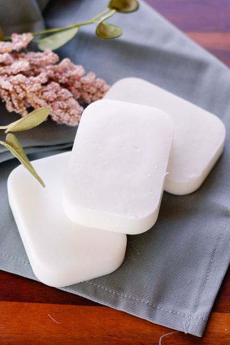 Indulge in natural luxury with DIY coconut oil soap! Dive into our guide on crafting this nourishing soap for a soothing and moisturizing cleansing experience. 🥥🛁 Coconut Oil Soap Recipe, Beeswax Soap, Diy Coconut, Coconut Oil Soap, Diy Coconut Oil, Coconut Soap, Soap Making Recipes, Unscented Soap, Unrefined Coconut Oil