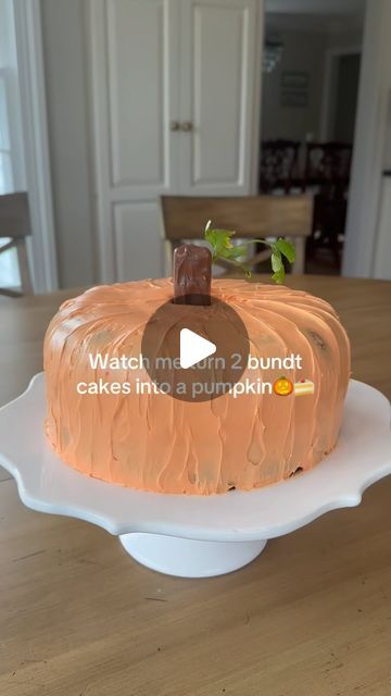 Christina Clericuzio on Instagram: "Do these bundt cakes look like a pumpkin?🎃🤪

I made a pumpkin shaped cake using my bundt pan and my only regret is not trying this earlier!😋

#halloweendesserts #pumpkindessert #falldesserts #pumpkinseason #pumpkinrecipes #pumpkinbread #halloweenfood #halloweenrecipes #bundtcake" Pumpkin Cake Design, Pumpkin Shaped Cake, Pumpkin Cakes, Pumpkin Bundt, Pumpkin Birthday Parties, Cake Centerpieces, Facebook Recipes, Pumpkin Bundt Cake, Orange Food Coloring