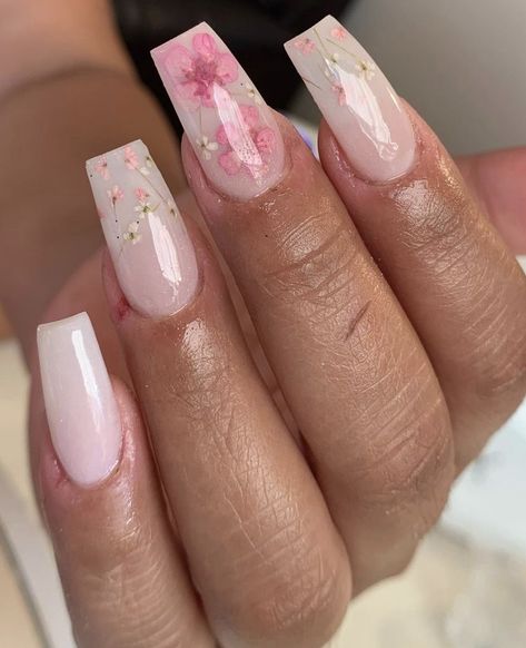 Nails With Real Flowers Acrylic, Mother Day Nails Acrylic, Spring Nails With Dried Flowers, Pink Milk Bath Nails, Floral Ombre Nails, Pink Dried Flower Nails, Baby In Bloom Nail Ideas, Milky Floral Nails, Clear Acrylic Nails With Flowers