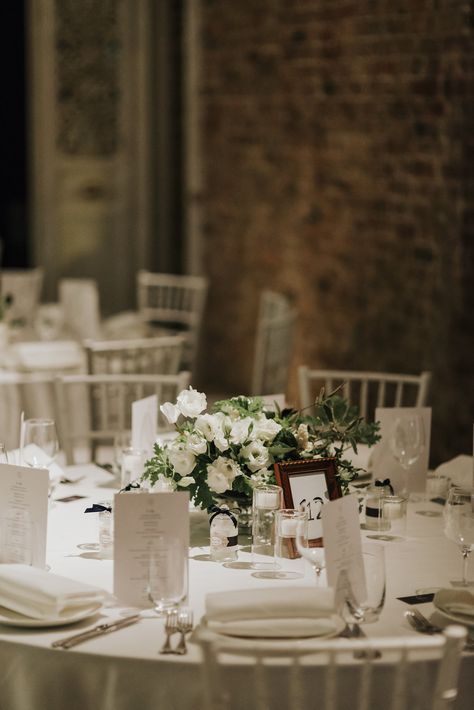 Reception Florals at Beta Bar, Sydney. Emma Blake Floral. Diy Wedding Table Decor, Reception Florals, Diy Wedding Table, Wedding Dress Ideas, Wedding Table Decor, Table Flowers, Dress Ideas, Table Decor, Wedding Table