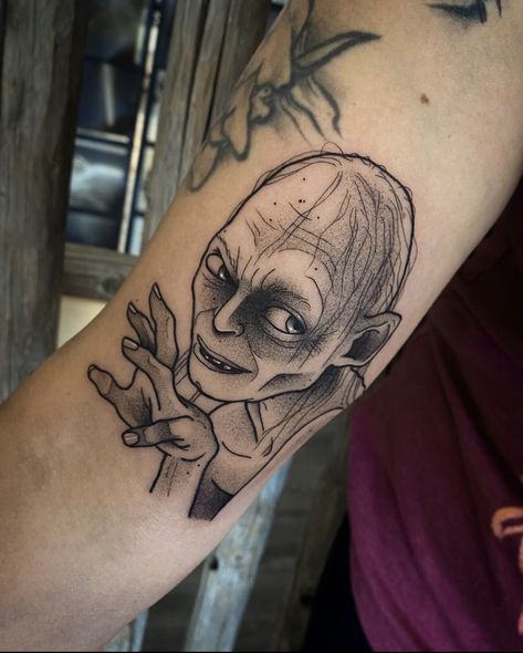 Gollum Tattoo, Rings Tattoo, Lord Of The Rings Tattoo, Ring Tattoos, The Lord Of The Rings, The Rings, Lord Of The Rings, Tattoos And Piercings, The Lord