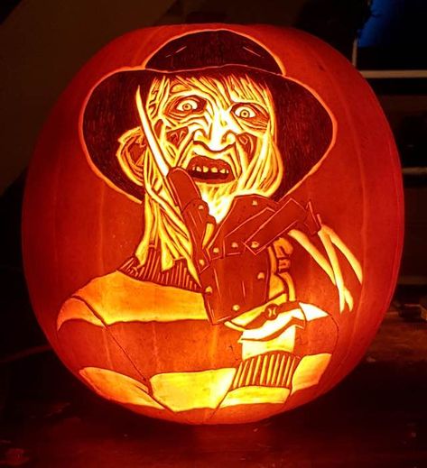 Pumpkin Carving Ideas Freddy Kruger, Pumpkin Carving Freddy Kruger, Freddy Krueger Pumpkin Carving, Freddy Krueger Pumpkin, Horror Scene, Pumpkin Stencils Free, Pumpkin Inspiration, Halloween Pumpkin Stencils, Halloween Pumpkin Carving Stencils