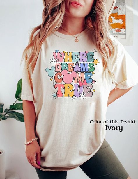 Htv Ideas, Disney Fits, Disney Wear, Disney Tee Shirts, Disney Trip Shirts, Trip Shirts, Retro Disney, Disney Outfit, Mode Chanel