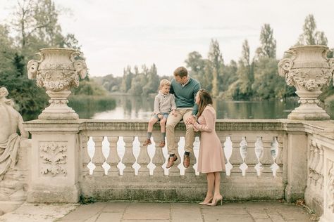 Italian Family Photography, London Family Photoshoot, Eid Family, Pastel Wardrobe, Italian Gardens, Park Photoshoot, London Photoshoot, Fuji Film, Hyde Park London