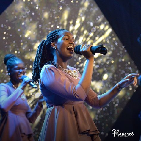 Ooh I feel alright! I got the power and the Spirit in my life. Ooh I feel alright Counting my blessings name them one by one, I got joy, joy overflow in my life. bit.ly/Phaneroo355 #Praise #PhanerooOnlineService #LiveNow Joy Overflow, Counting My Blessings, My Blessings, One By One, Live In The Now, In My Life, The Spirit, My Life, In This Moment