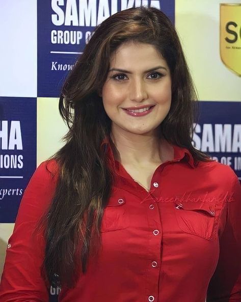 Zareen Khan on Instagram: “Prettiest Look! 👑 💖! ❤️ #zareenkhanfanclub #zarinekhan #zarinkhan #zareenkhan @zareenkhan” Zareen Khan, Zarine Khan, Paige Wwe, Iranian Beauty, That Smile, How To Look Pretty, Wwe, Actresses, Womens Dresses