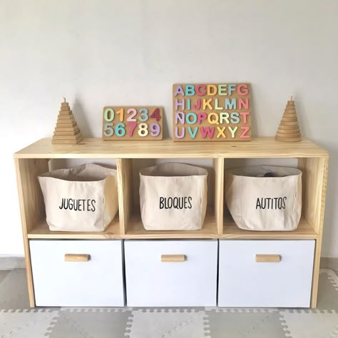 Simo- Juegos Didacticos 🧩 (@simo.didactico) • Fotos y videos de Instagram Muebles Para Bebes Ideas, Secret Room Doors, Pediatric Office Decor, Montessori Room, Kids Room Interior Design, Storage Kids Room, Kids Interior Room, Kids Room Organization, Secret Rooms