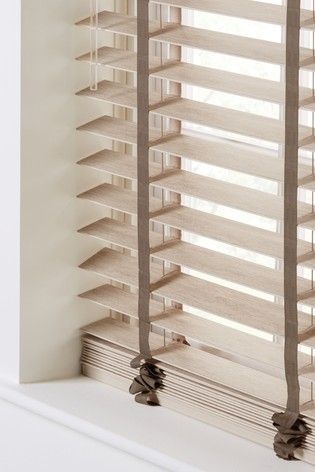 Bedroom Venetian Blinds, Slat Blinds For Windows, Venetian Blinds Living Room, Wooden Venetian Blinds, Blinds For Windows Living Rooms, Black Blinds, Vinyl Blinds, Panel Blinds, House Bedroom Ideas