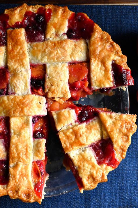 Peach-a-Berry Pie Berry Pie Recipe, Fruit Pies, Peach Recipes, Berry Pie, Fruit Filling, Fruit Pie, Peach Pie, Star Food, Peach Recipe