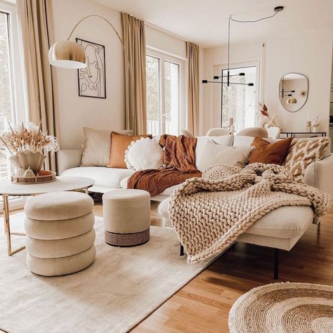 25 Stylish And Modern Cream Living Rooms - Drop By My Home Boho Living Room Inspiration, Cute Living Room, Cream Living Rooms, Fall Living Room, Home Decor Ideas Living Room, Baby Box, Home Decor Living Room, Ideas Living Room, Home Decorating Ideas