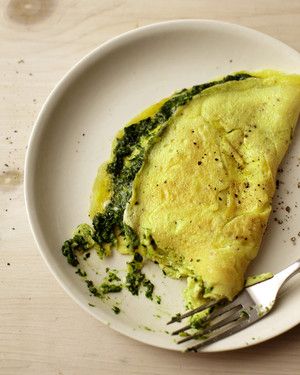 Healthy Omelet, Spinach Basil Pesto, Healthy Pesto, Telur Dadar, Menu Sarapan Sehat, Basil Pesto Recipes, Omelets Recipe, Omelette Recipe, Pesto Recipe