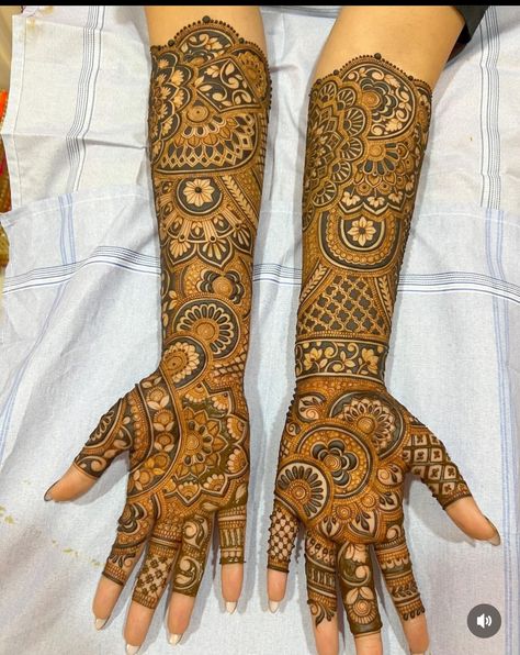 Mehendi Designs Till Elbow, Mehendi Hands, Designer Mehendi, Mehendi Designs For Hands, Palm Mehndi, Full Mehndi, Palm Mehndi Design, Heena Design, Henna Stain