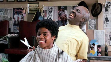 Five Classic Barber Shop Scenes in Movies Coming To America Movie, Getting Haircut, Old School Barber Shop, Coming 2 America, Cinema Scenes, Barber Poster, Old School Barber, Barber Ideas, Classic Barber Shop