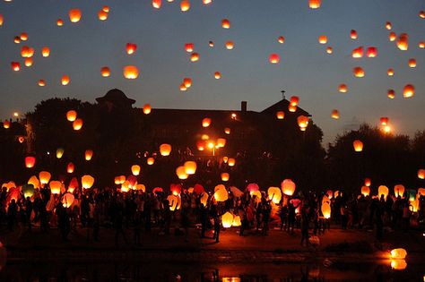 <3 Lantern Quotes, Bucket List For Teens, Sky Lanterns, Adventure Bucket List, Bad Memories, Pretty Lights, Summer Bucket Lists, Captured Moments, Travel List