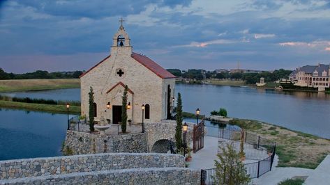 Outdoor Wedding Venues Texas, Dallas Wedding Venues, Wedding Options, Edible Wedding Favors, Wedding Chapel, Inexpensive Wedding Venues, Wedding Venues Texas, Affordable Wedding Venues, Wedding Speech