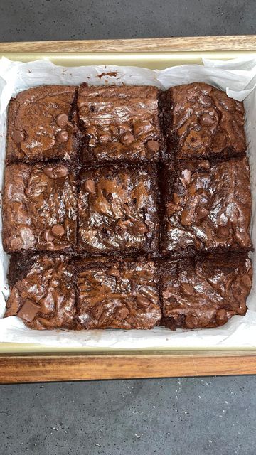 Brooke AKA Meals and Munchies on Instagram: "The easiest brownie recipe! And they’re so fudgey. The written recipe is on my website! #brownies #recipe #baking #easybrownies" Chocolate Chip Cookie Brownies, Cookie Brownies, Broma Bakery, Comfort Desserts, Think Food, Chocolate Chip Cookie Dough, Chocolate Chip Cookie, Chocolate Brownies, Iftar