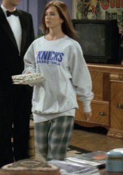 90s Comfy Outfits, 90s Loungewear, Friends Rachel Outfits, Rachel Outfits, Rachel Green Style, Friends Outfits, Rachel Green Outfits, 90’s Outfits, Saturday Vibes