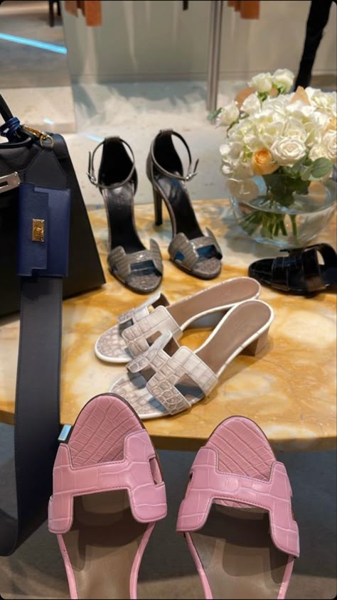 Hermes Wishlist, Hermes Heels, Sandle Heels, Elegant Shoes Heels, Hermes Sandals, Skincare Accessories, Luxury Designer Shoes, Cute Shoes Heels, Chic Heels