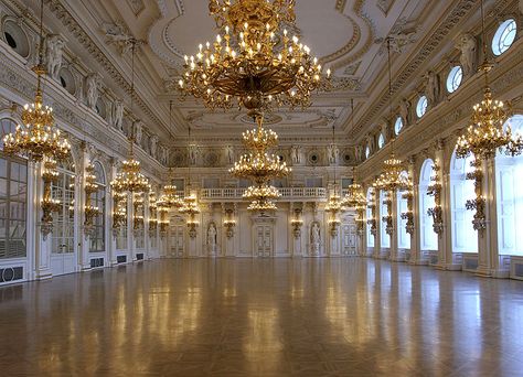 Spanish Hall of the castle, Prague, Czechia Castle Ballroom, Castle Aesthetic, Castles Interior, Royal Aesthetic, Prague Castle, Castle House, Baroque Architecture, Salou, Beautiful Architecture