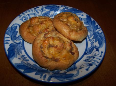 Simple Sausage Pinwheels Sausage Crescents, Sausage Crescent Rolls, Sausage Pinwheels, Non Processed Foods, Pinwheels Recipe, Cheese Pinwheels, 75 Hard, Pinwheel Recipes, Meat Appetizers