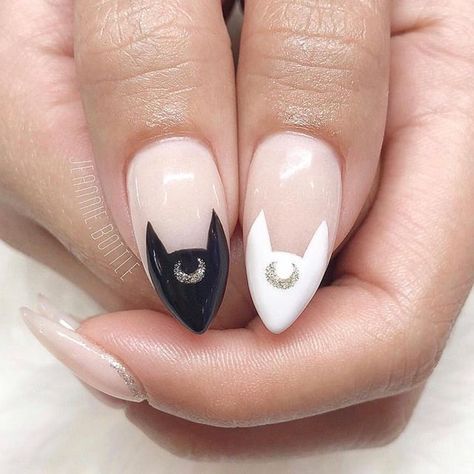 Happy #MeownicureMonday! 🐈💅✨ . Two thumbs up for this cattastic meownicure by @jeannie.bottle! We love the #SailorMoon reference! 🌙 🐾 Cat Nail Designs, Sailor Moon Nails, Kutek Disney, Witch Nails, Cat Crazy, Moon Nails, Gothic Nails, Anime Nails, Goth Nails