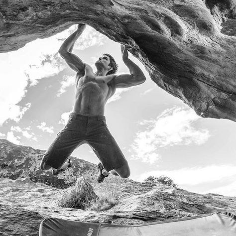 Rock Climbing Photography, Climbing Photography, Rock Climbing Workout, Rock Climbing Training, Monochrome Photo, Climbing Art, Climbing Workout, Indoor Rock Climbing, Base Jumping