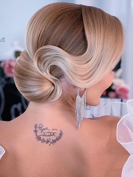 Vintage Updo, Large Curls, Hollywood Hair, Teased Hair, Crimped Hair, Vintage Wedding Hair, Look Retro, Peinados Fáciles Para Cabello Corto, Looks Party