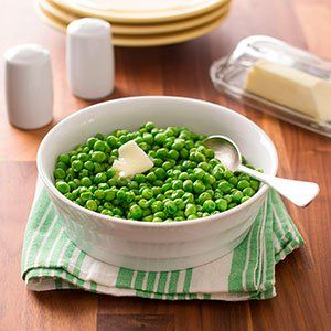 How to Cook Peas, Four Easy Ways English Peas Recipe, Fresh Pea Recipes, How To Cook Peas, Green Peas Recipes, Fresh Vegetable Recipes, Garden Peas, Fresh Peas, English Peas, Farmers Market Recipes