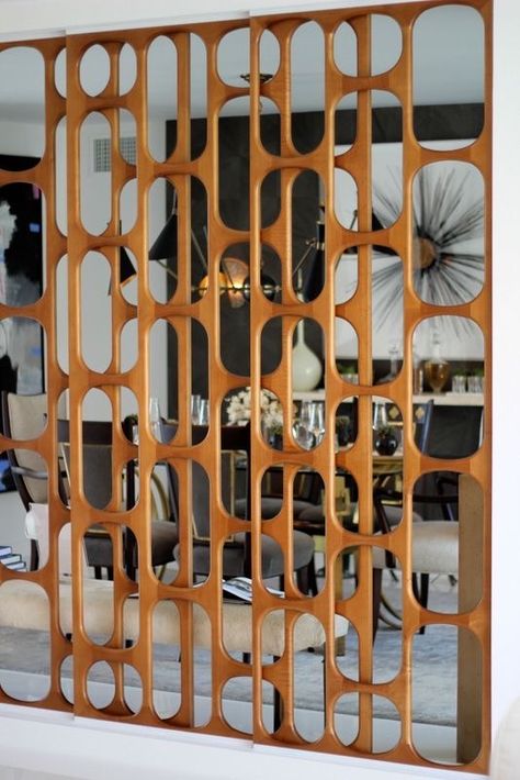 Unique Wall Dividers, Teak Room Divider, Mid Century Modern Deck Railing Ideas, Retro Room Divider, Mid Century Wall Divider, Living Room Retro Modern, 70s Room Divider, Home Divider Ideas, Particians Room Dividers