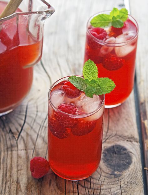 Flavored Iced Tea, Flavored Iced Tea Recipes, Raspberry Iced Tea, Roasted Dandelion Root, Iced Tea Recipe, Spearmint Tea, Raspberry Tea, Delicious Drink Recipes, Healthy Drinks Smoothies