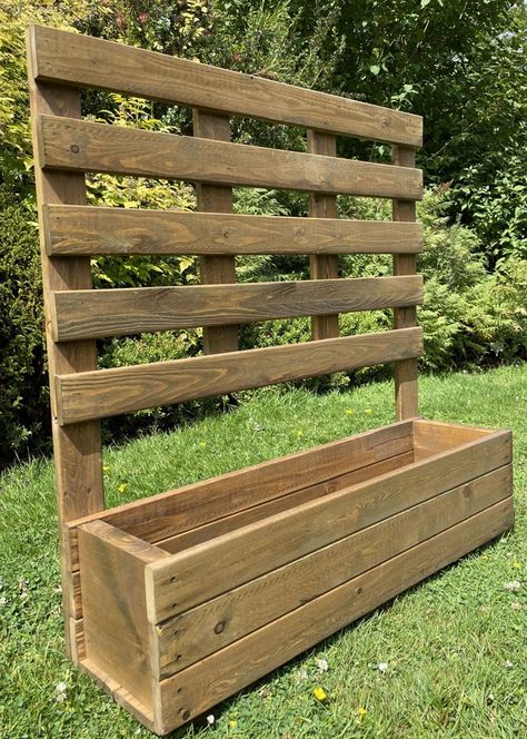 Arran Garden Planter Box with Trellis Screen Wooden Large - UK Garden Products Wooden Planter Boxes With Trellis, Wood Trellis Ideas, Pallets For Gardening, Planter Boxes With Trellis, Flower Pot Trellis, Trellis Screen, Tall Trellis, Large Wooden Planters, City Townhouse